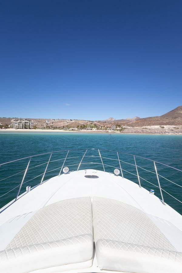 Carver Trojan 440 Express | Padre Santo