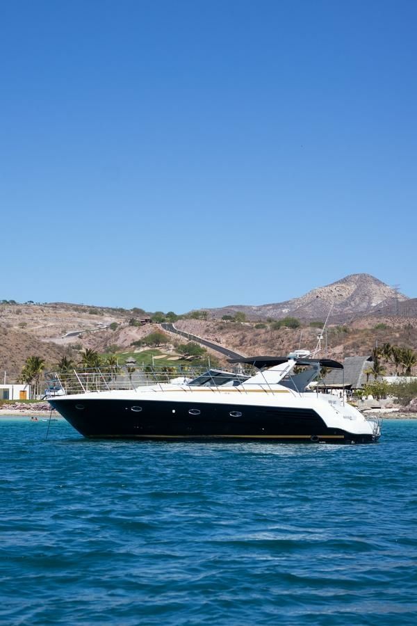 Carver Trojan 440 Express | Padre Santo