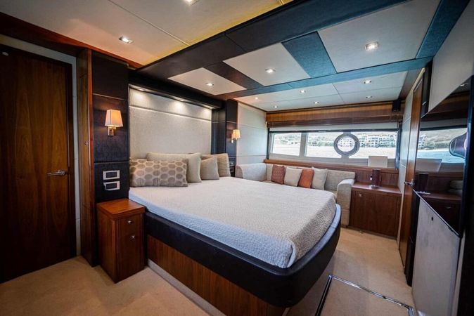 Sunseeker Manhattan 80 | Allegra