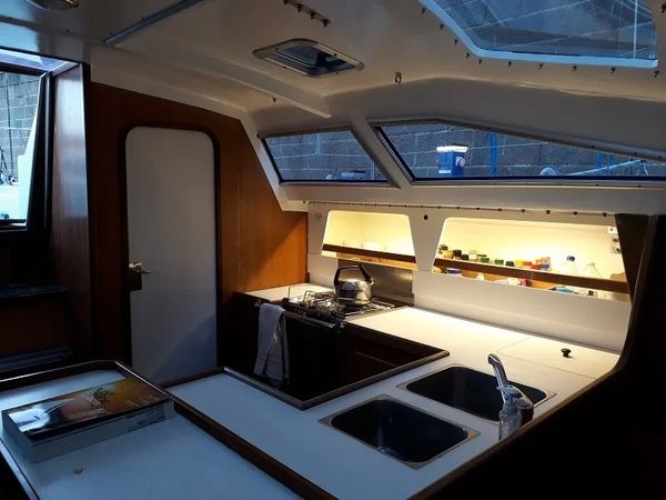 Custom Built 39 | Pytheas