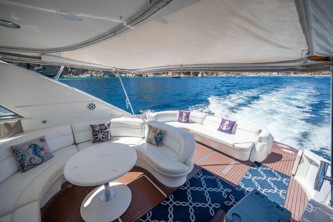 Sea Ray 60 Sundancer | Happy Endings