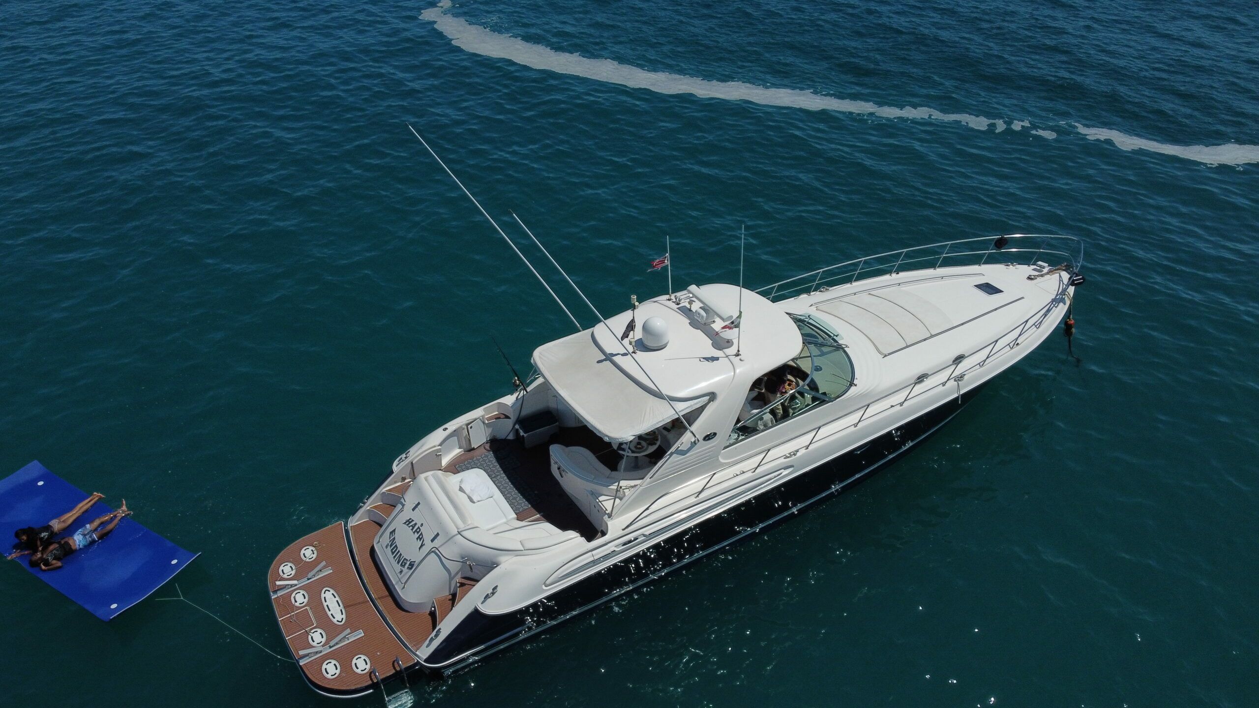 Sea Ray 60 Sundancer | Happy Endings