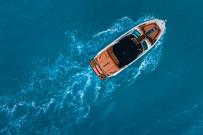 Four Winns 260 | Trick