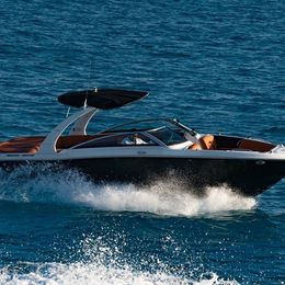 Four Winns 260 | Trick