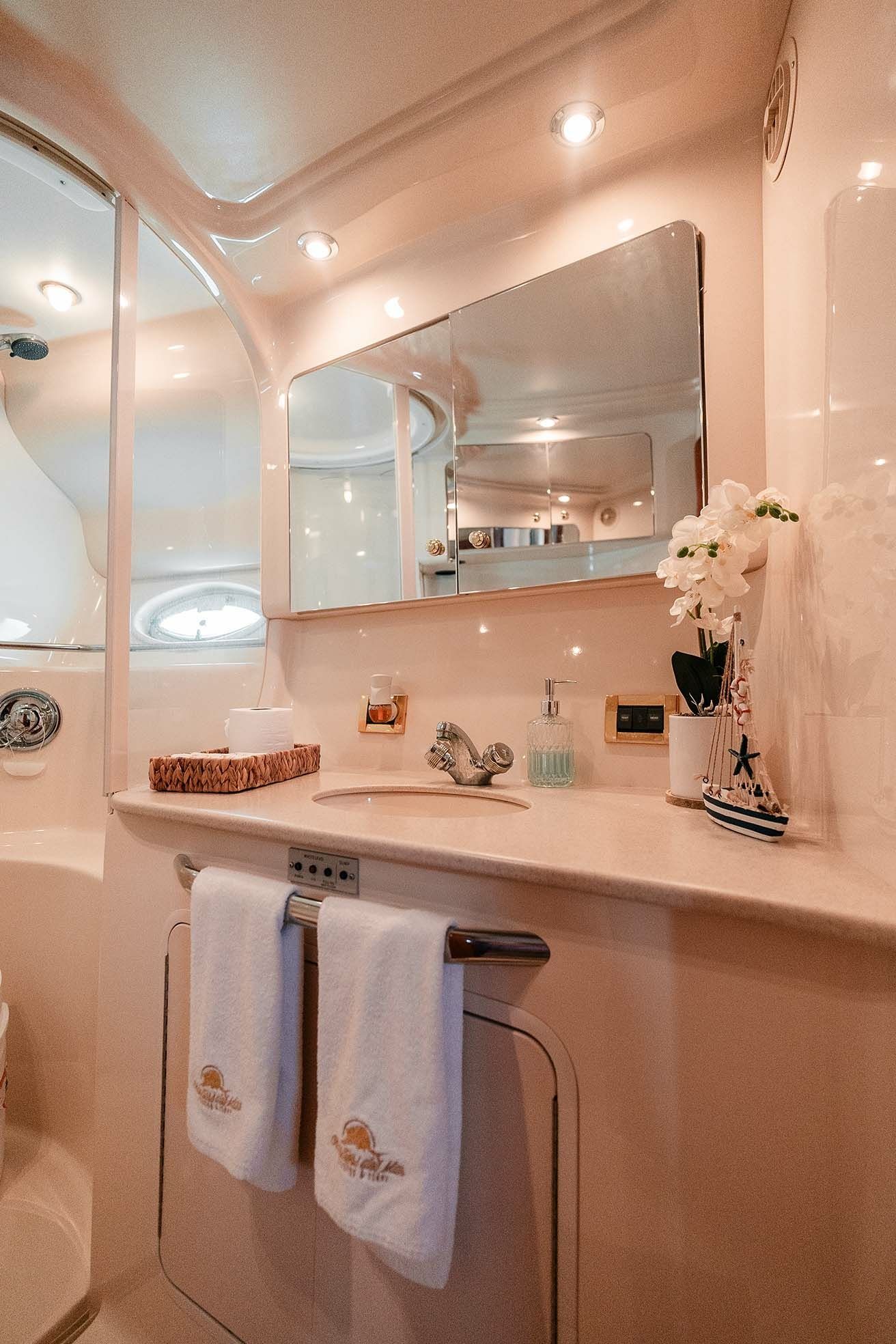 Sea Ray 50 | Sea Monkey