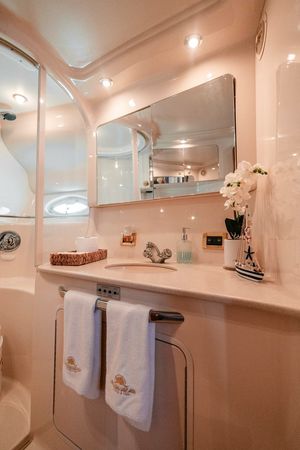 Sea Ray 50 | Sea Monkey