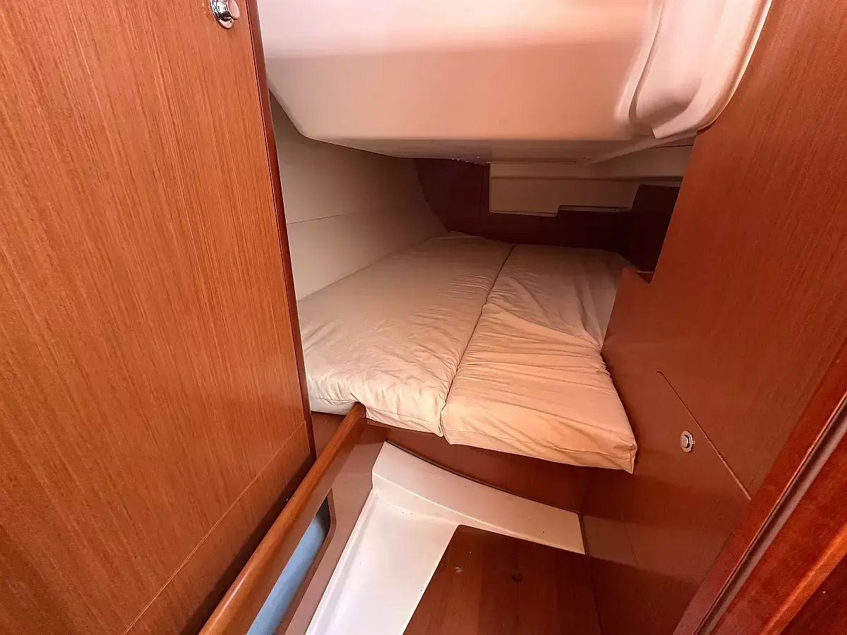 Beneteau Oceanis 34 | Blu