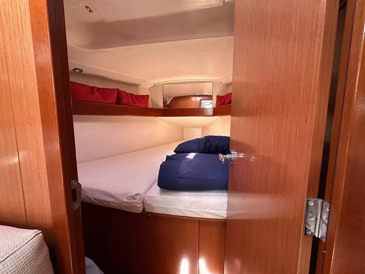 Beneteau Oceanis 34 | Blu