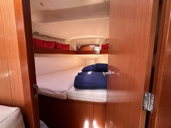 Beneteau Oceanis 34 | Blu