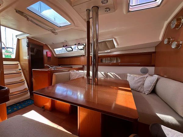 Beneteau Oceanis 34 | Blu