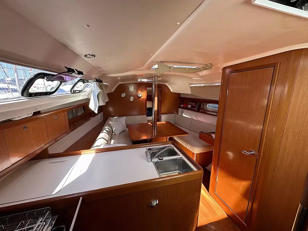 Beneteau Oceanis 34 | Blu