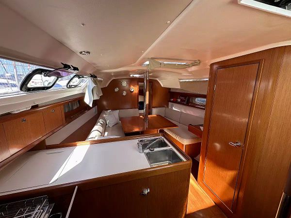 Beneteau Oceanis 34 | Blu