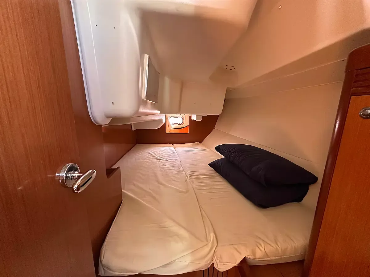 Beneteau Oceanis 34 | Blu