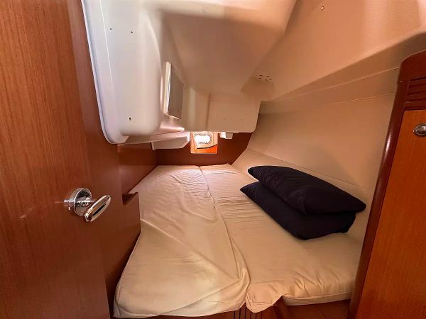 Beneteau Oceanis 34 | Blu