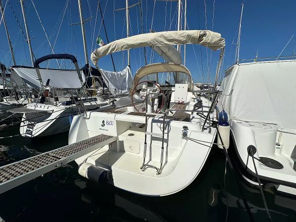 Beneteau Oceanis 34 | Blu