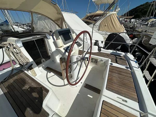 Beneteau Oceanis 34 | Blu