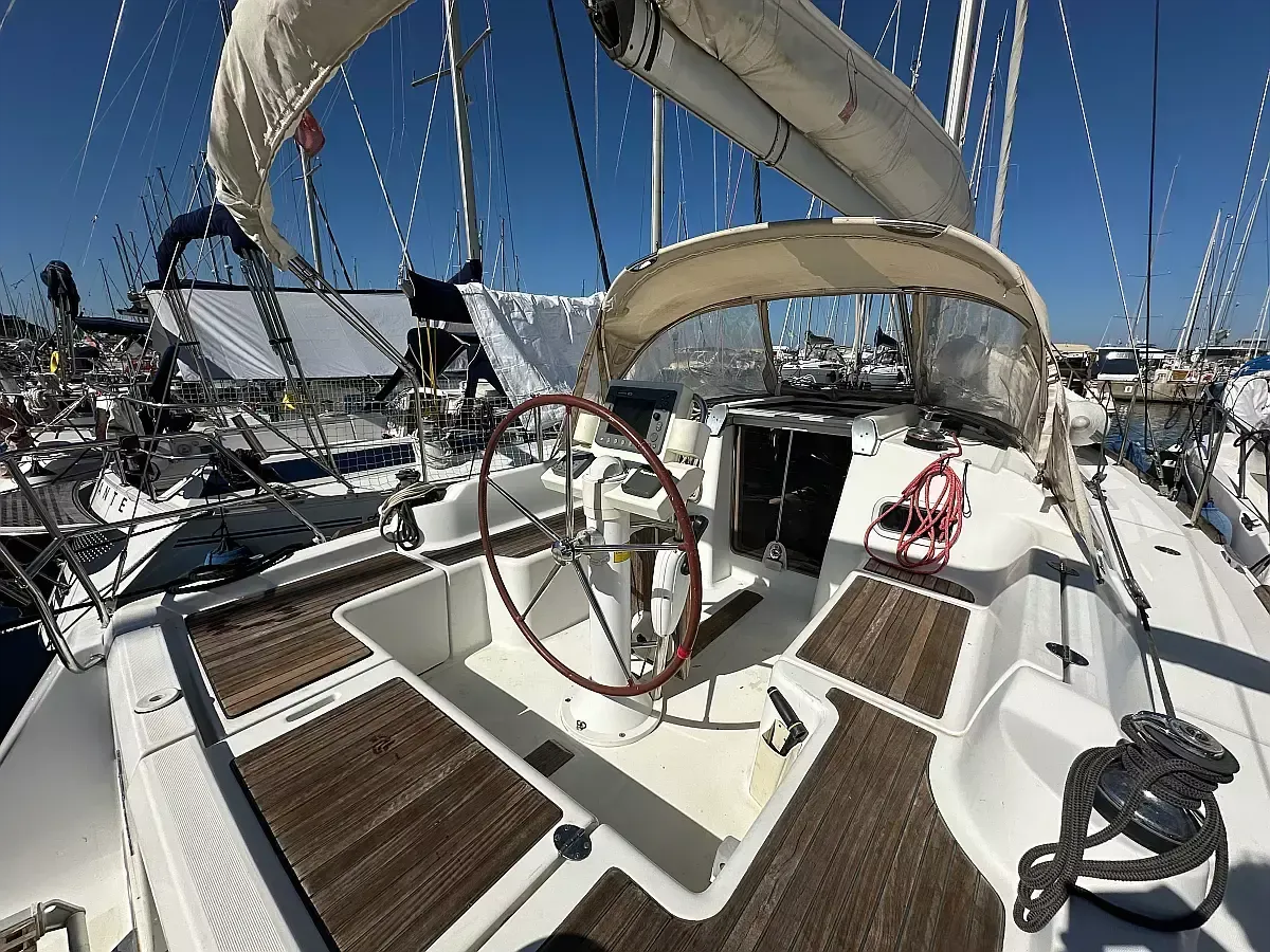 Beneteau Oceanis 34 | Blu