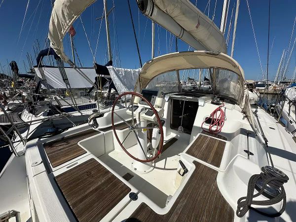 Beneteau Oceanis 34 | Blu