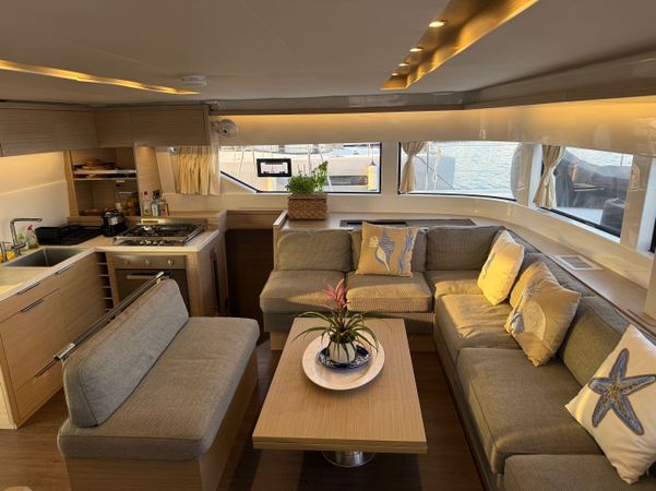 Lagoon 51 | Athena Blu