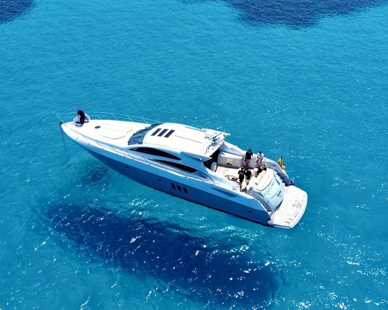 Sunseeker Predator 72 | Vicky 2