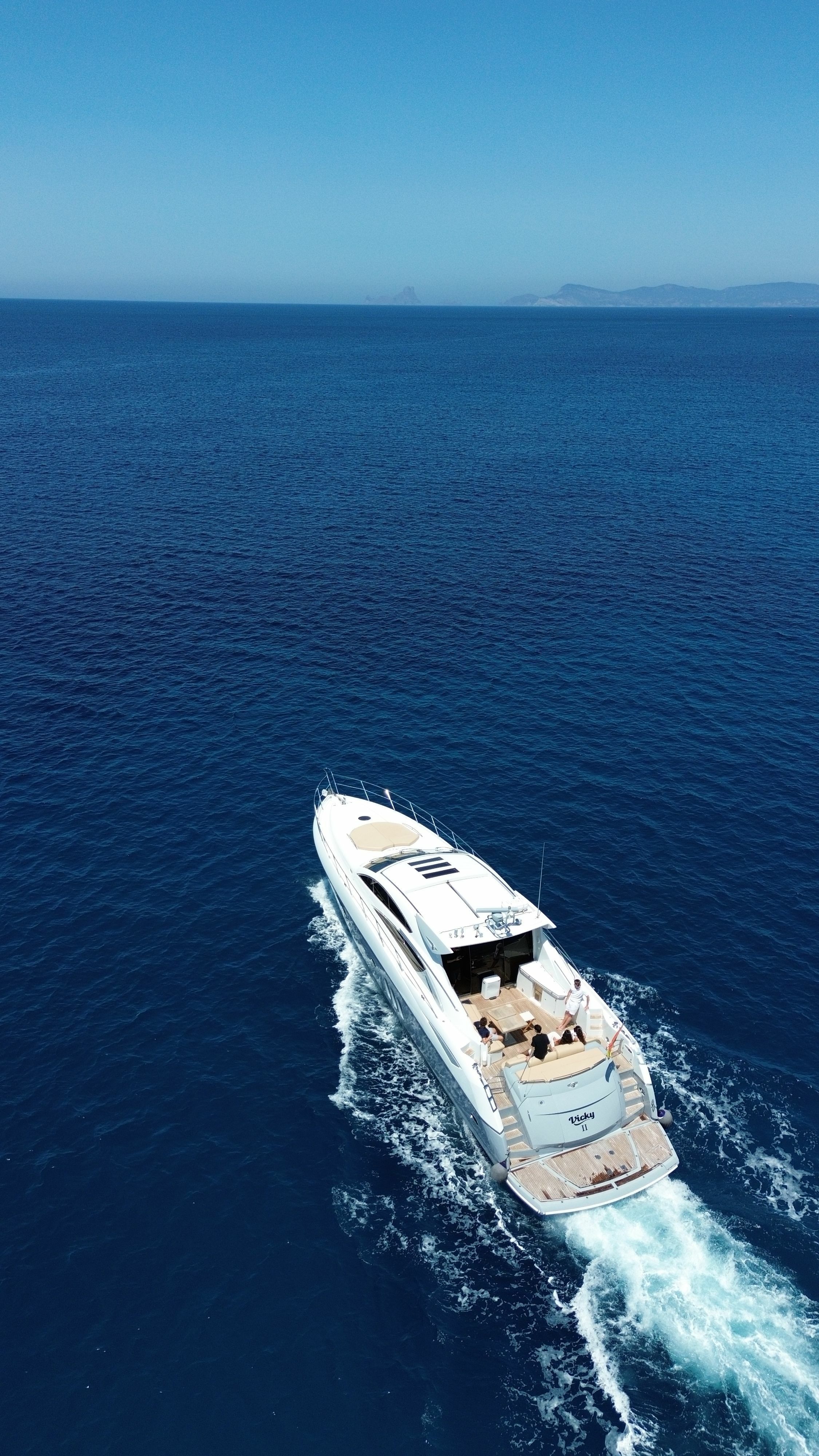 Sunseeker Predator 72 | Vicky 2