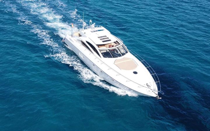 Sunseeker Predator 72 | Vicky 2