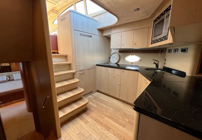 Sunseeker Predator 72 | Vicky 2