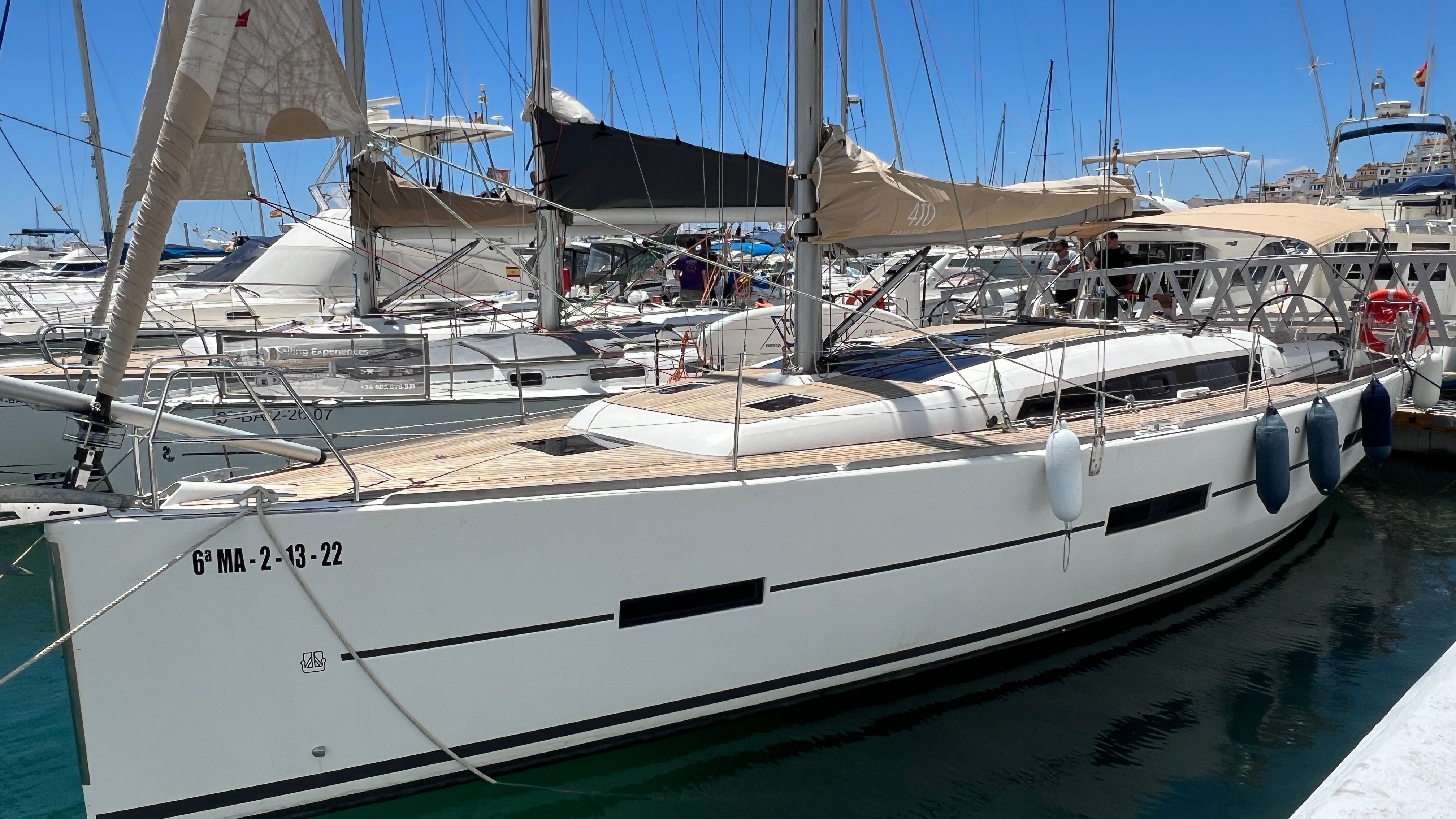 Dufour 410 | Varuna