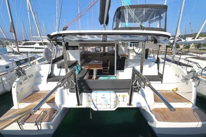 Lagoon 38 | Nami