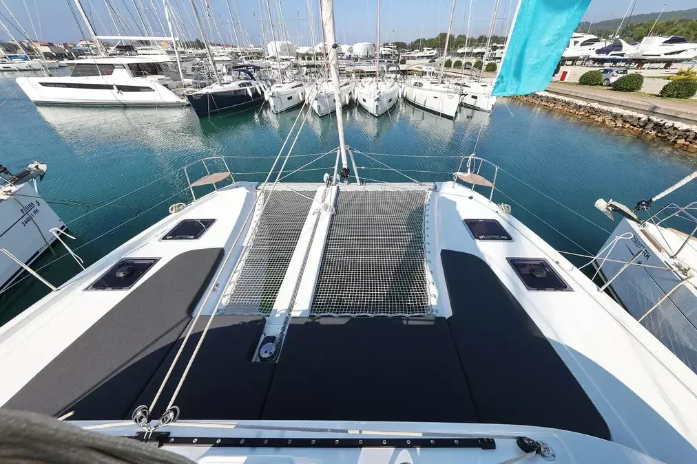 Lagoon 38 | Nami