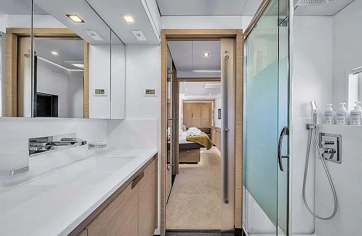 Fountaine Pajot Alegria 67 | Neow