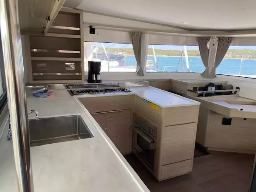 Lagoon 46 | Star of the Seas 4
