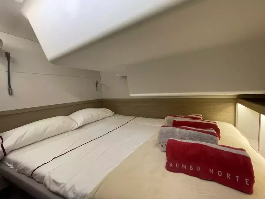 Lagoon 51 | Deb Elli