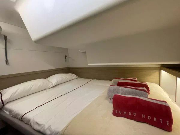 Lagoon 51 | Deb Elli