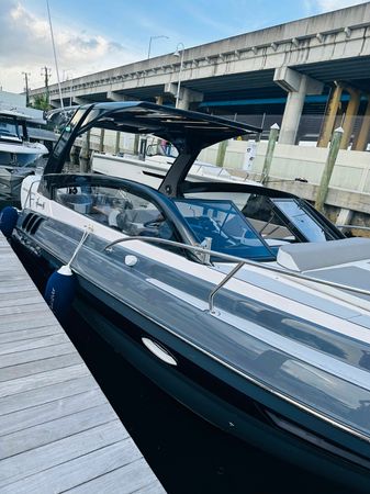 Hanover 305 | Pura Vida