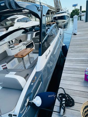 Hanover 305 | Pura Vida