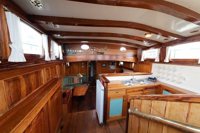 Custom Built 85 | Pelikaan