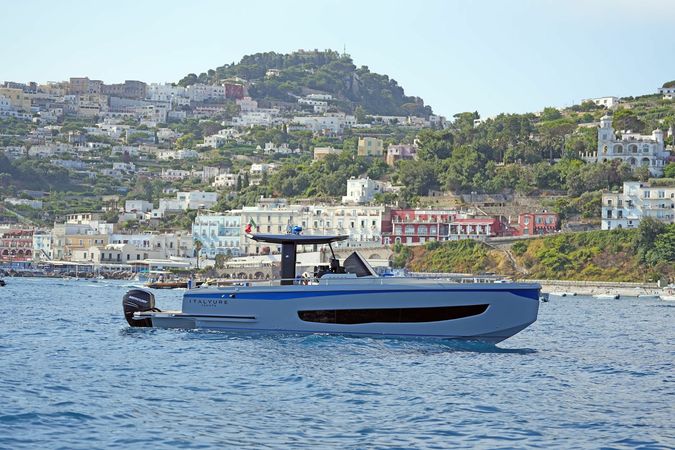Italyure 38 | Genny