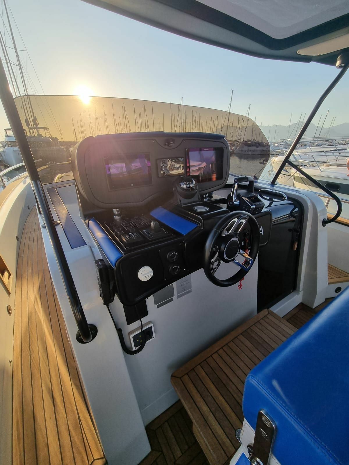 Italyure 38 | Genny