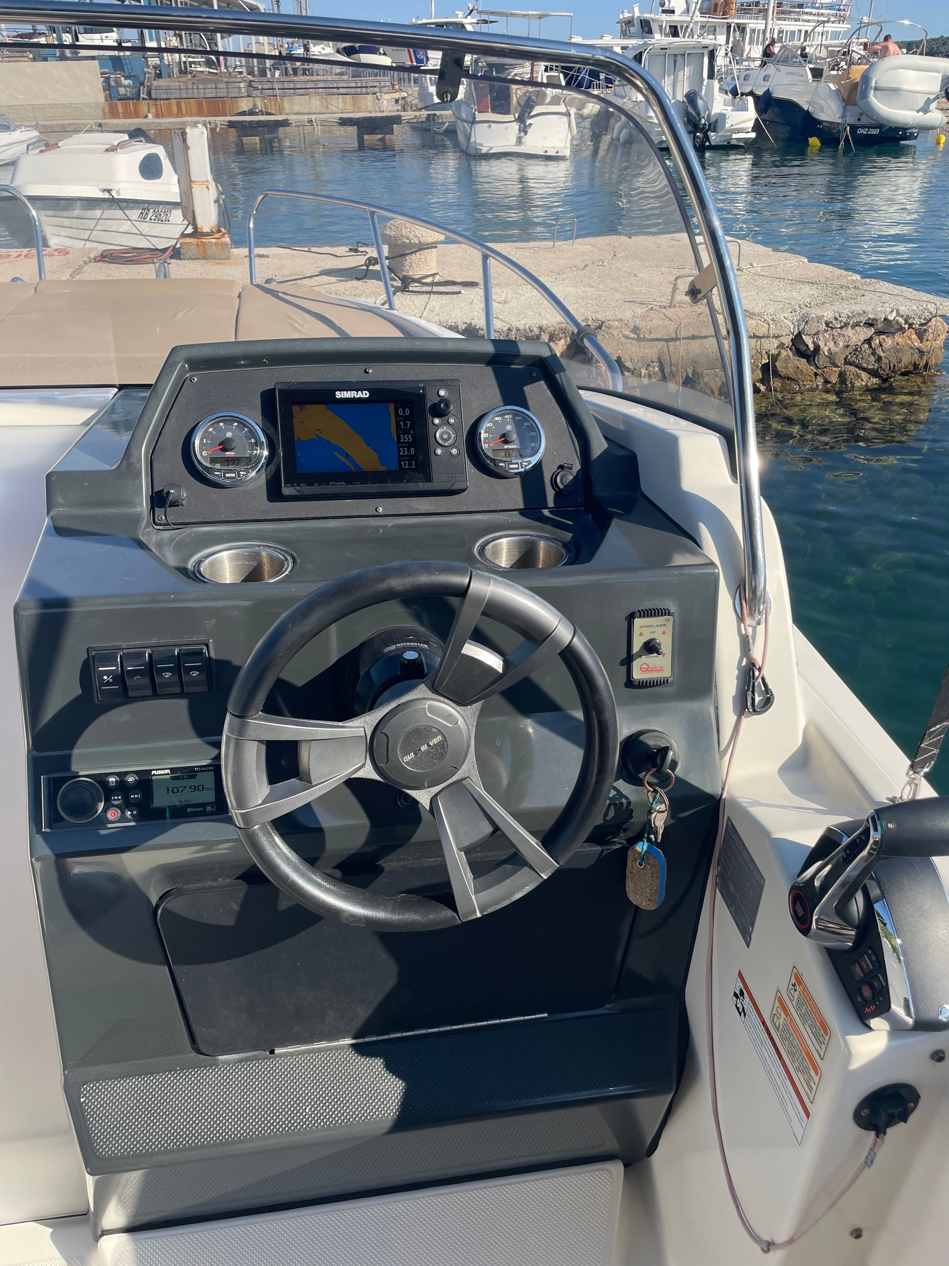 Quicksilver 675 Sundeck | 20