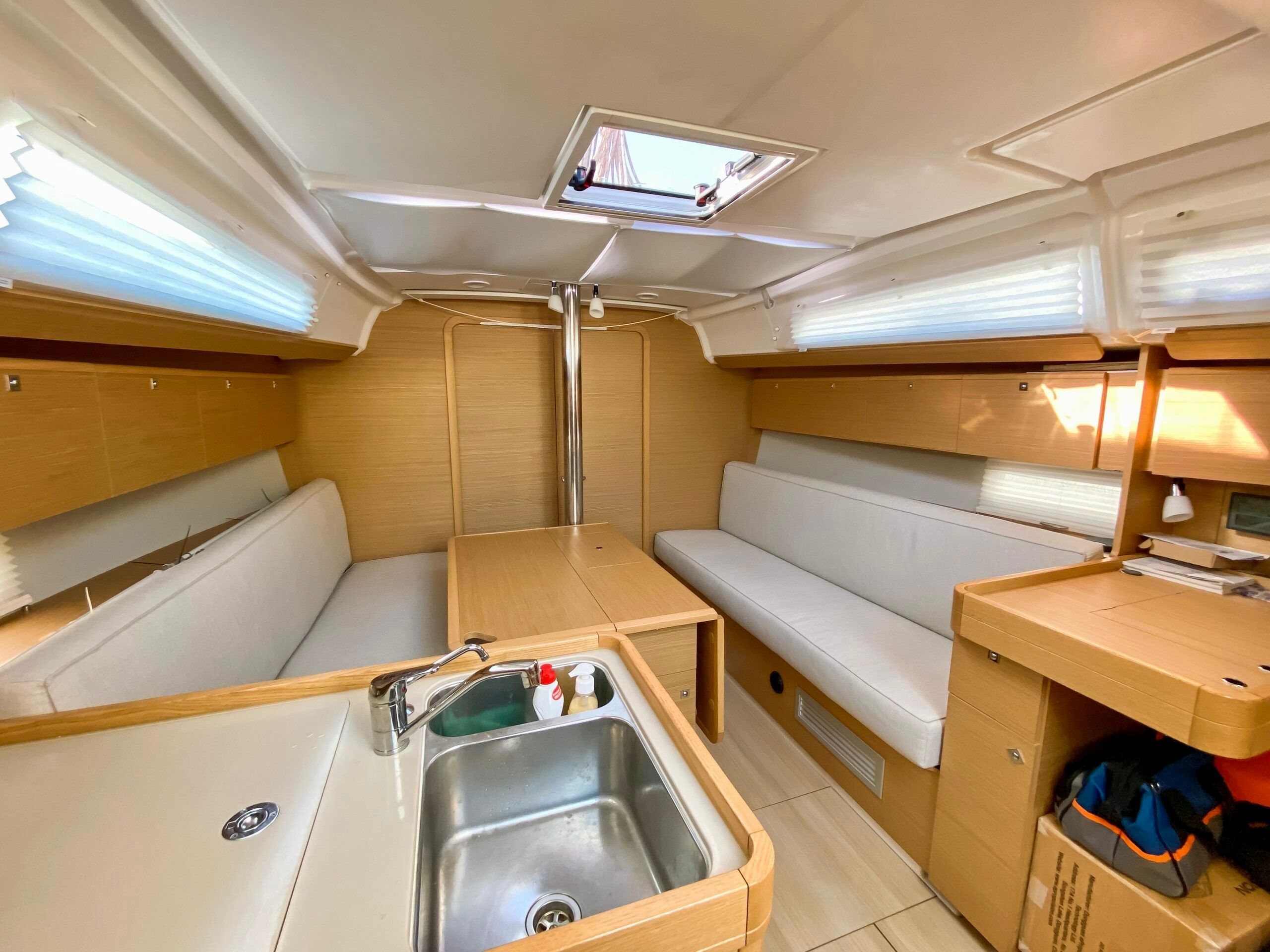 Dufour 360 | Romango