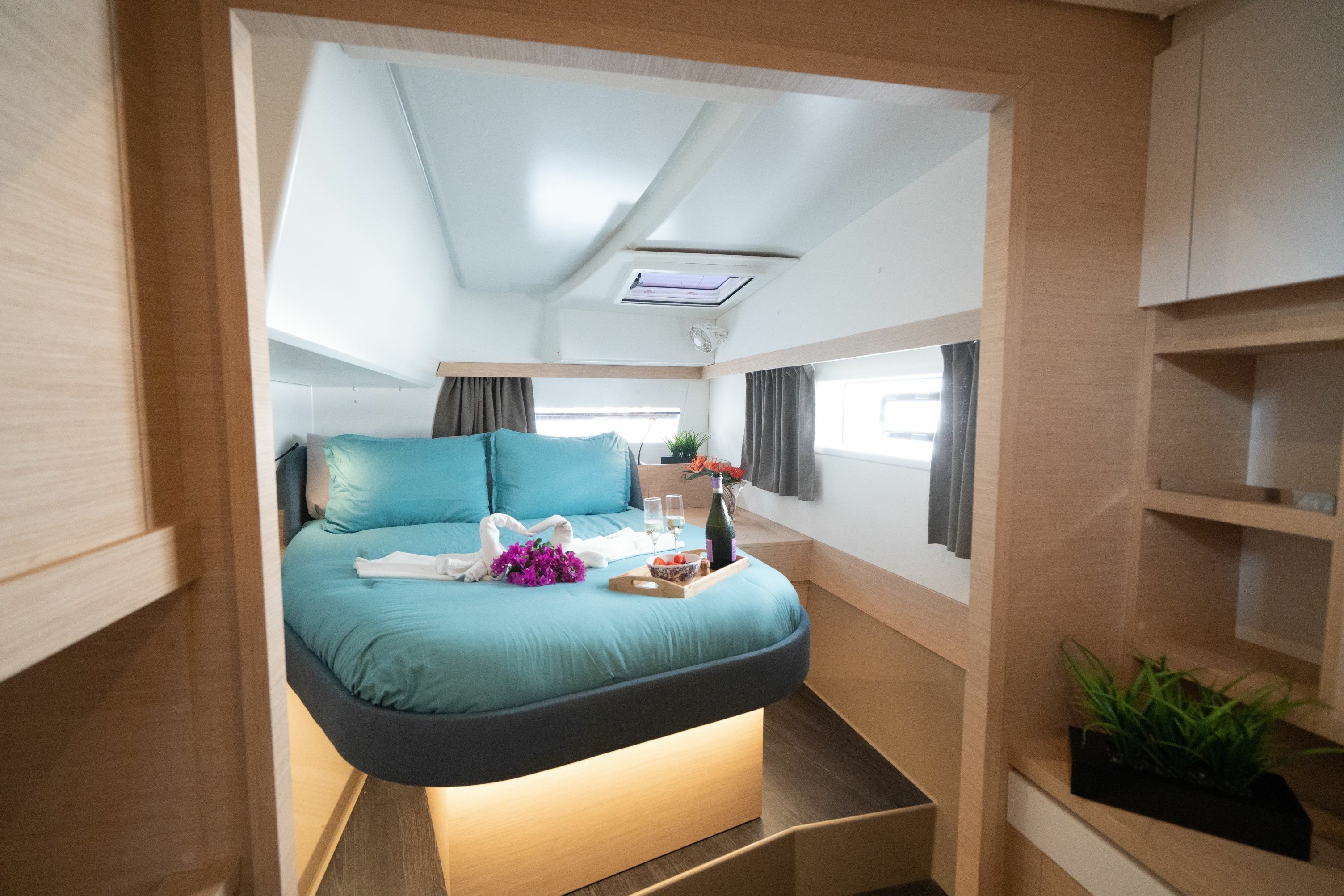 Fountaine Pajot New 41 | Carpe Diem
