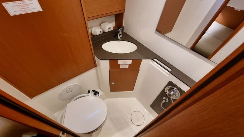 Bavaria Cruiser 46 | Wajra
