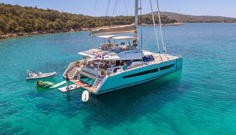 Fountaine Pajot Alegria 67 | Floramye