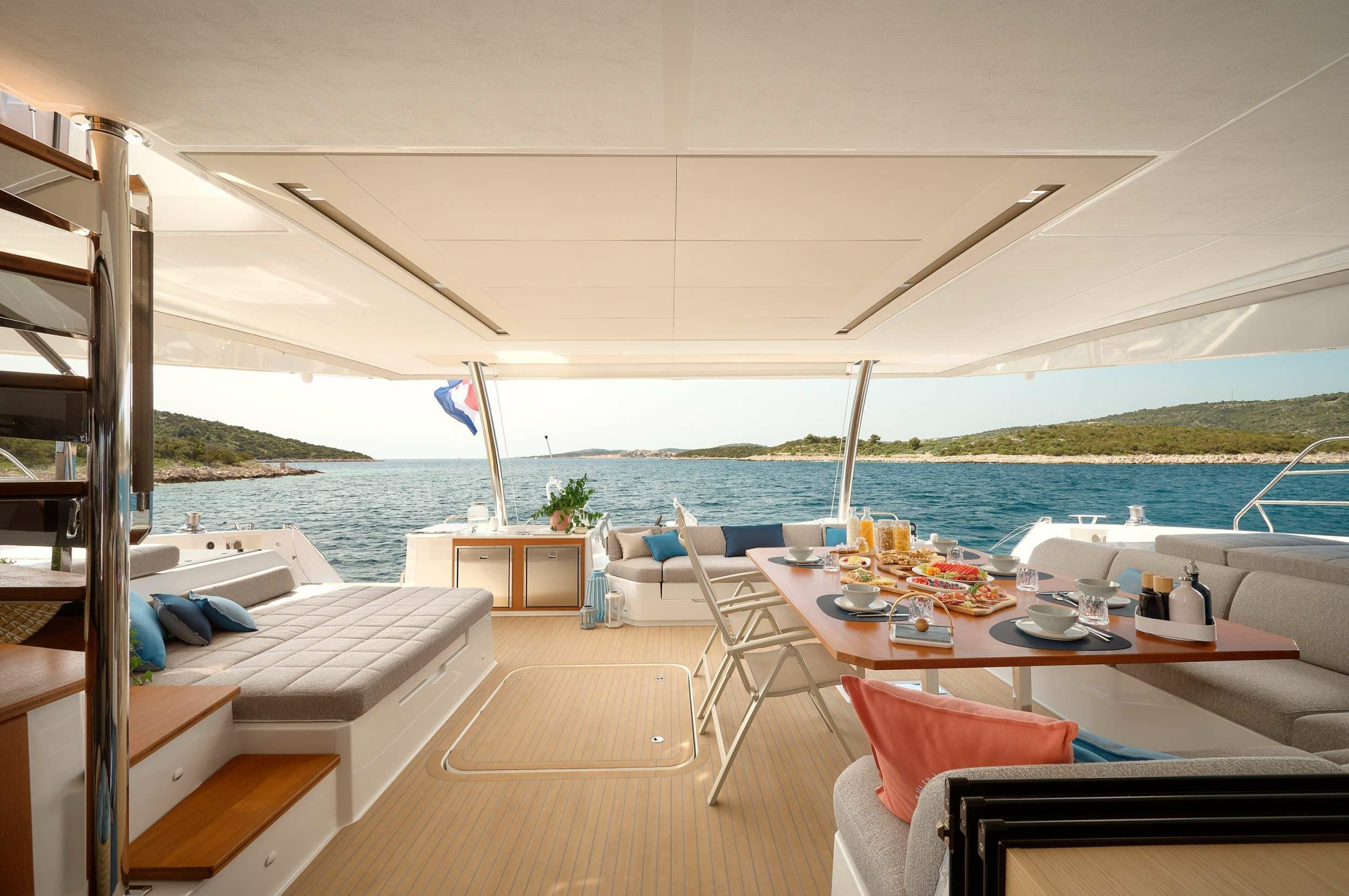 Fountaine Pajot Alegria 67 | Floramye