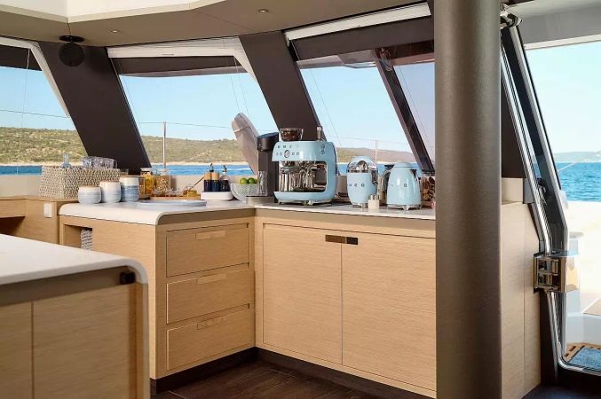 Fountaine Pajot Alegria 67 | Floramye