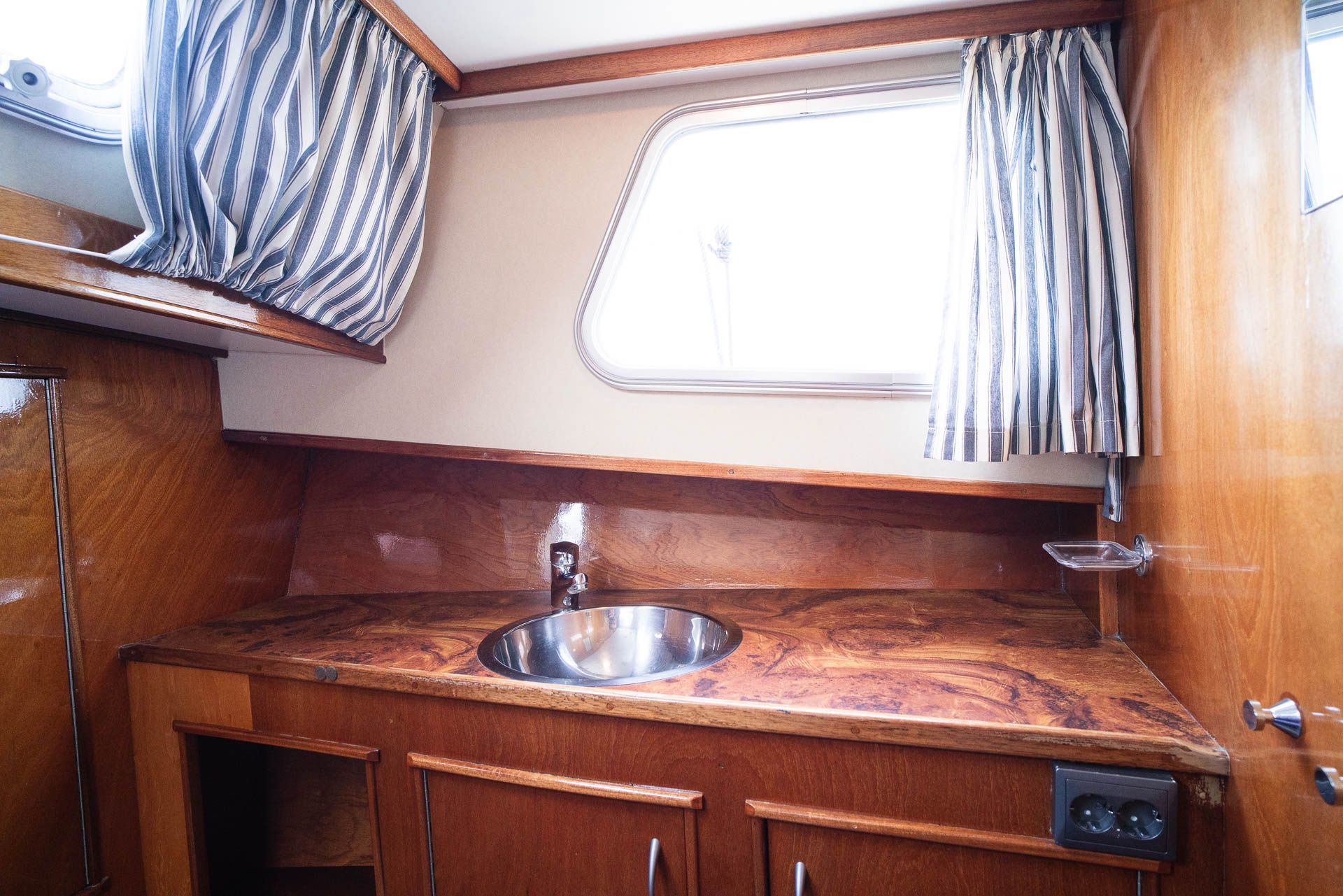 Doerak LX1000 | Nana