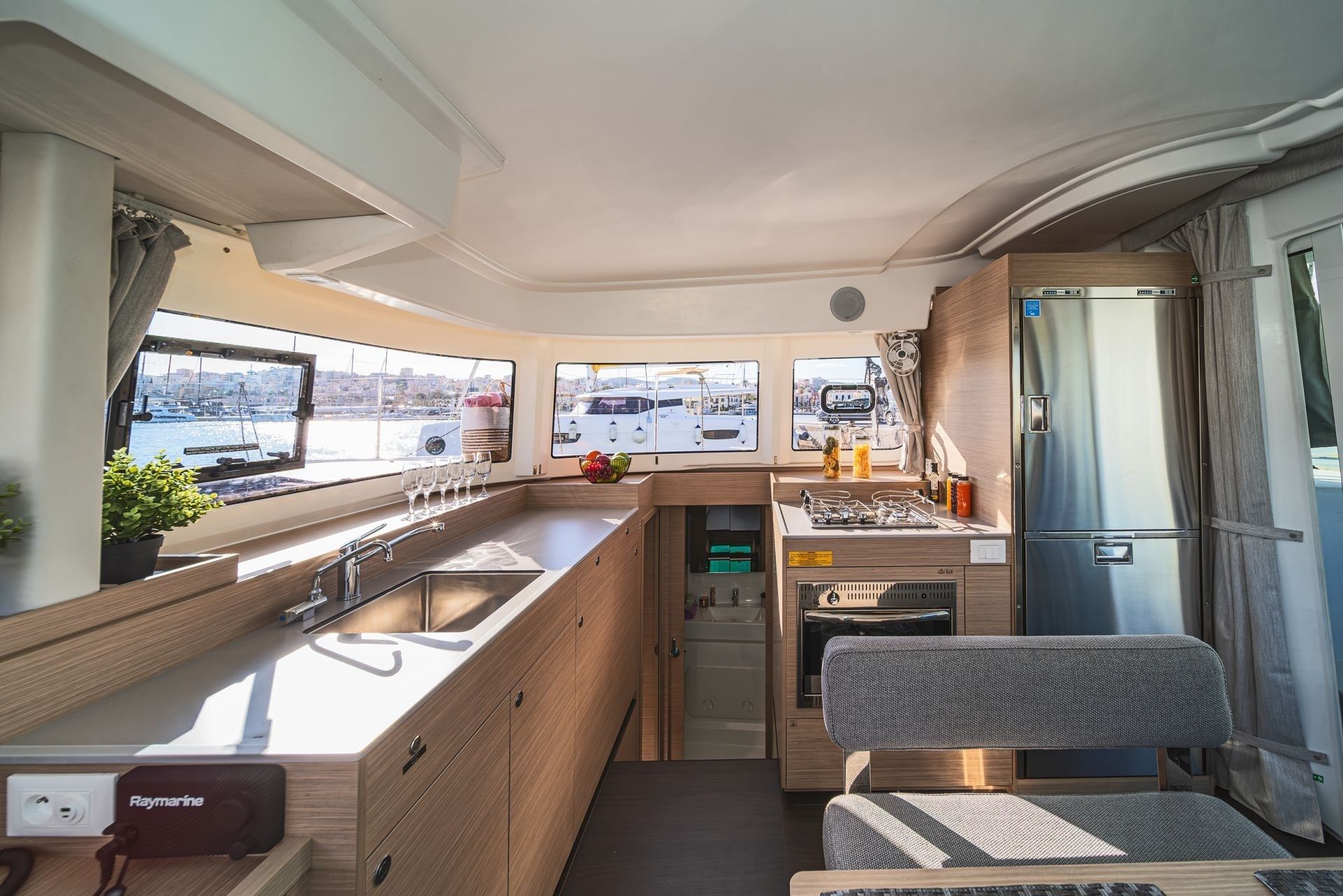 Lagoon 38 | Alma Breeze