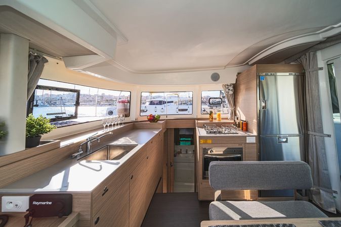 Lagoon 38 | Alma Breeze