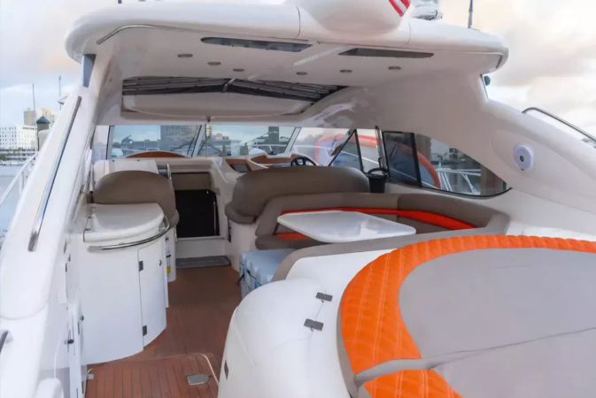 Sunseeker Predator 60 | Divina 2